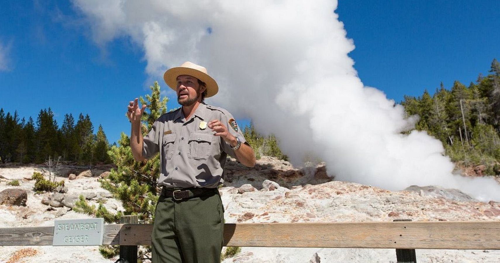 Um dos gêiseres do supervulcão de Yellowstone está excepcionalmente ativo, mas não se preocupe com isso, está tudo bem