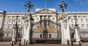 As inscrições estão abertas para ser uma governanta residente no Palácio de Buckingham