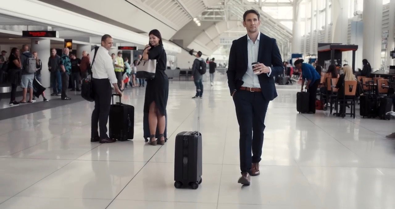 Nova mala autonoma pode acompanha lo pelo aeroporto