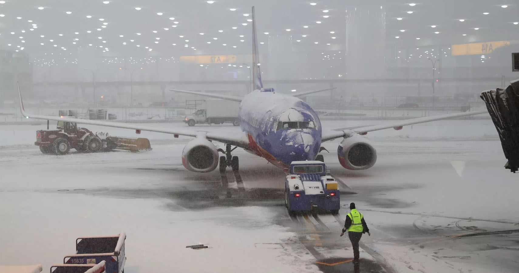Tempestade de inverno Diego aterra 1400 voos em Charlotte Carolina