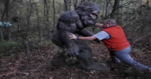 Estátua roubada do Pé Grande na Carolina do Norte é descoberta na floresta