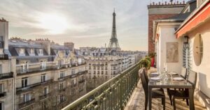 A cidade de Paris processa o Airbnb por anúncios de aluguel ilegais