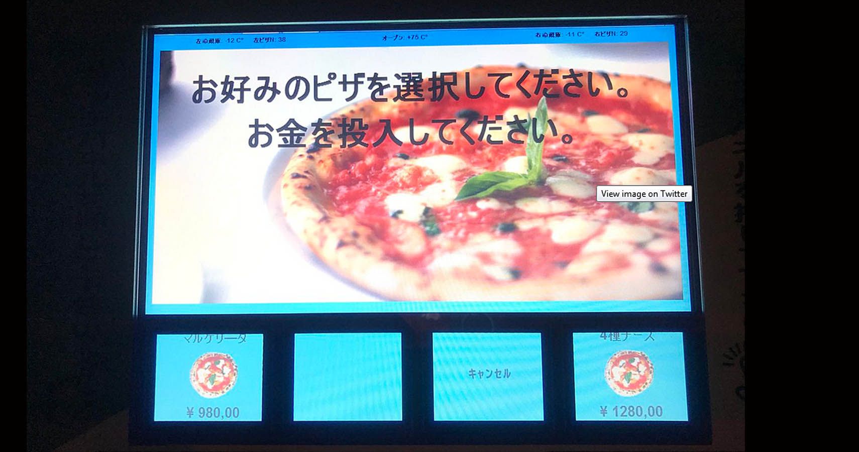 A primeira maquina de venda automatica de pizza de massa