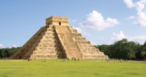 México construirá 'trem maia' para visitar ruínas famosas de Cancun através de Yucatán