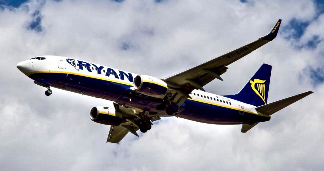 Muitos feridos apos voo da Ryanair perder pressao