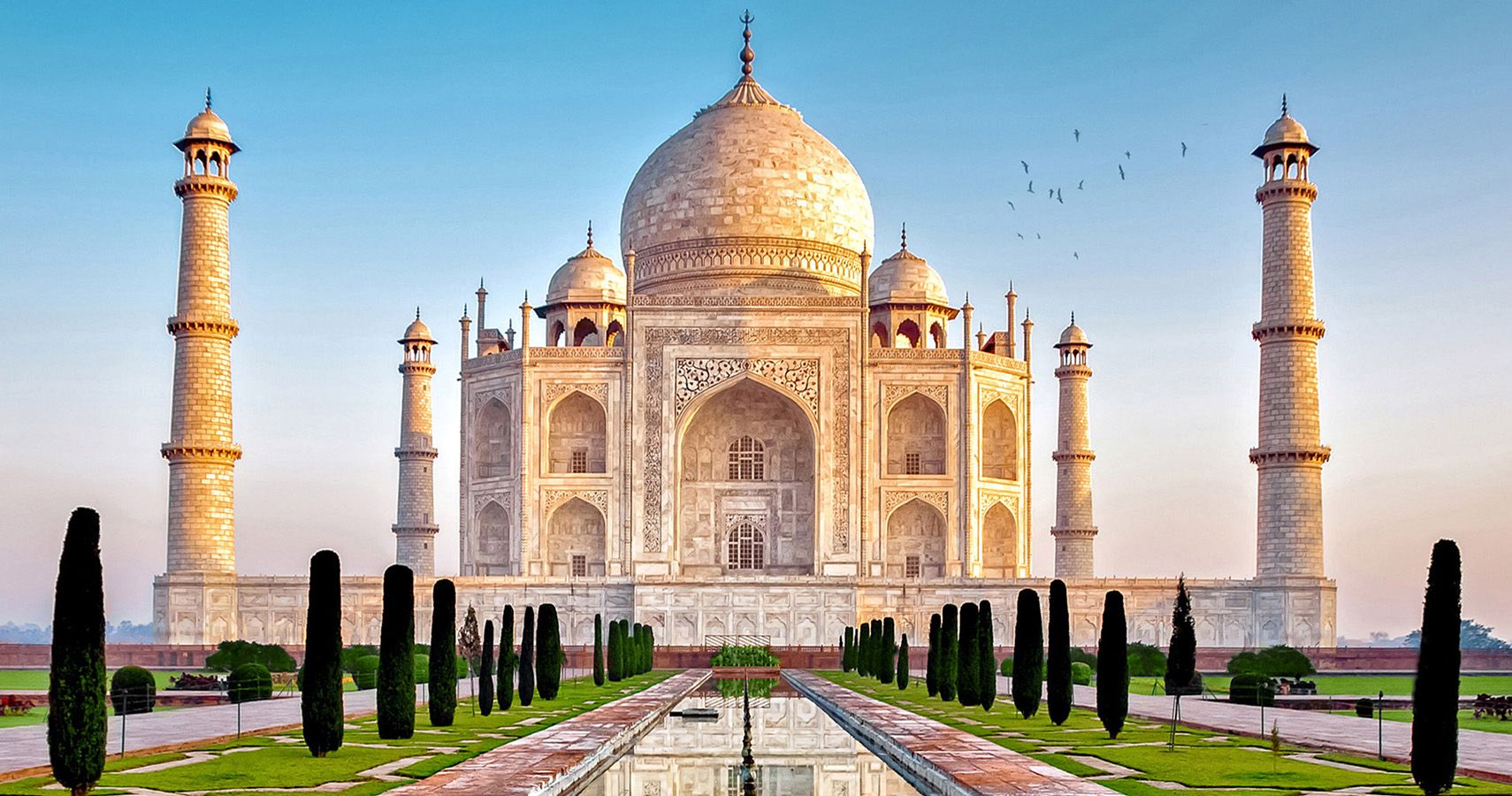 O Taj Mahal da India esta mudando lentamente de cor