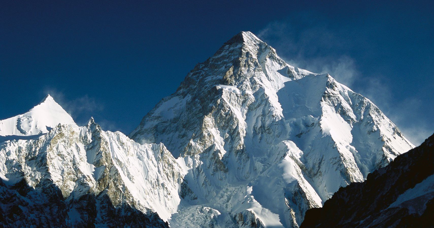 Polonês é o primeiro a esquiar no K2, a segunda montanha mais alta do mundo