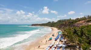 Leia mais sobre o artigo Praias do sul do Brasil: Encantos Naturais e Cultura